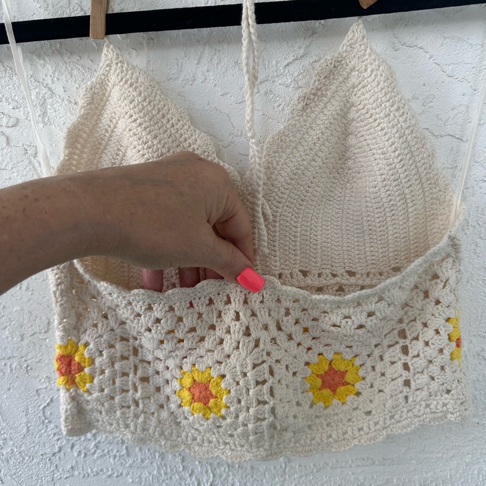 Aerie Crochet Textured Floral Cropped Halter Bra Top XS Neutral - Picture 8 of 9